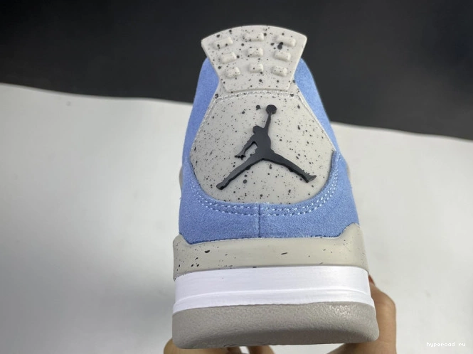 4 University CT8527-400 AIR Blue JORDAN 0720